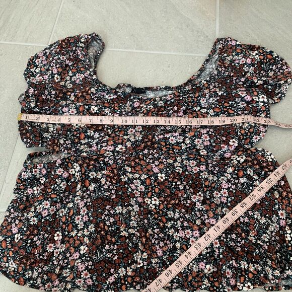 TORRID Blouse Floral Women’s Babydoll Top With Cutouts Size 3X Flutter Sleeve - Picture 6 of 6